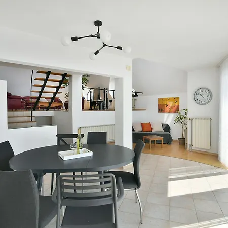 Skyline Grand Penthous Free Parking Várna