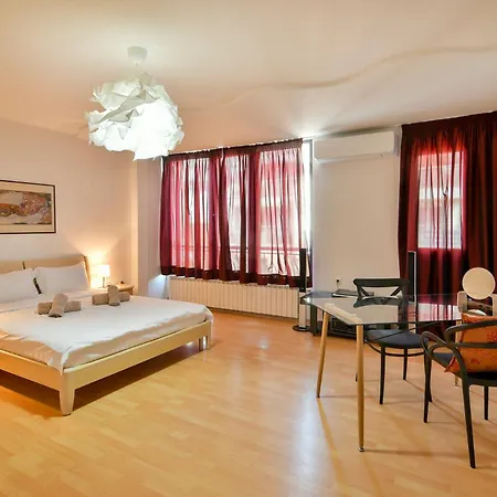 Skyline Grand Penthous Free Parking Apartman *