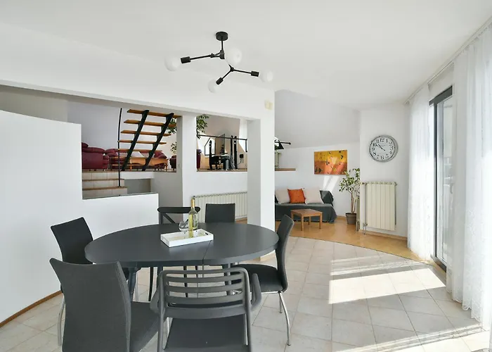 Skyline Grand Penthous Free Parking Варна