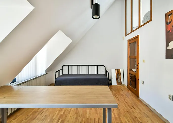 Апартаменты Skyline Grand Penthous Free Parking *