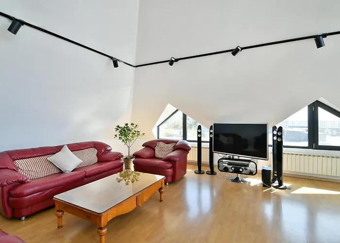 Skyline Grand Penthous Free Parking Апартаменты