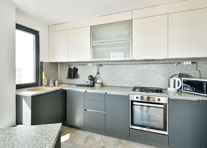 Skyline Grand Penthous Free Parking Варна